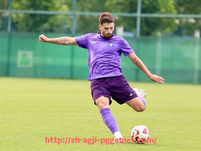 PG模拟器官方网站-世俱杯各赛区参赛球队攻防节奏差异比较及技术特点总结